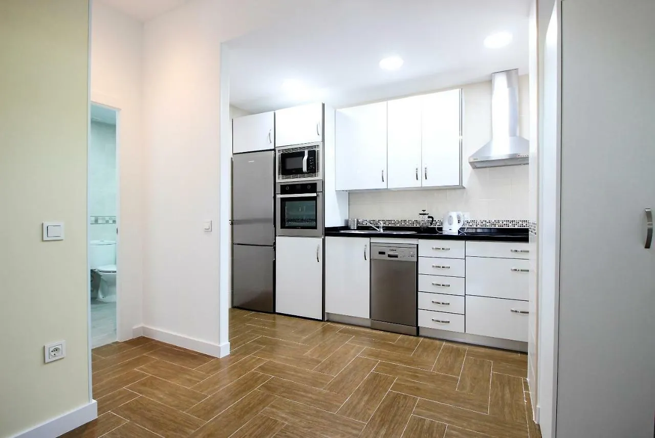 Apartment Palacios 6, Nuevo, Playa, Barrio Tranquilo, Todos Los Servicios, Pa Malaga