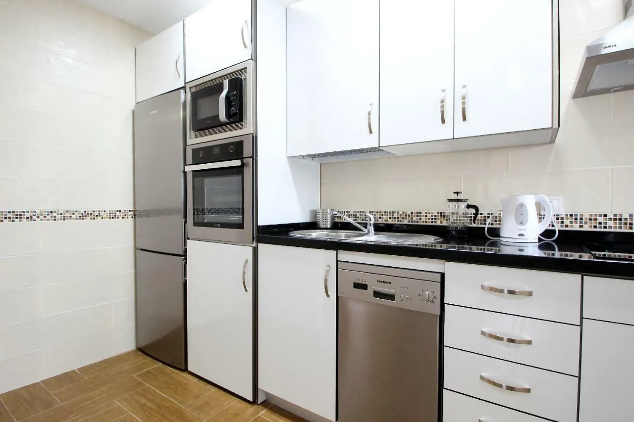 Palacios 6, Nuevo, Playa, Barrio Tranquilo, Todos Los Servicios, Pa Malaga Apartment