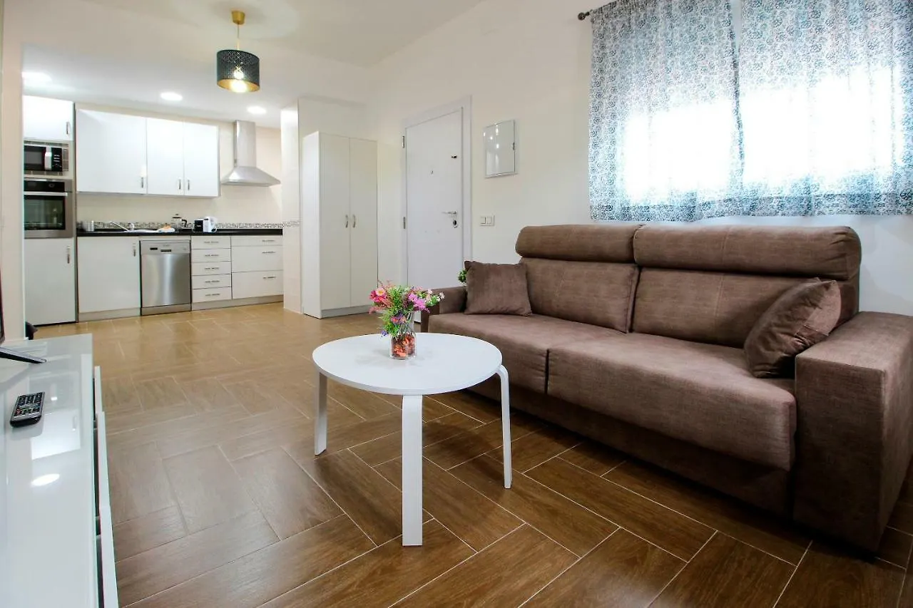 Palacios 6, Nuevo, Playa, Barrio Tranquilo, Todos Los Servicios, Pa Malaga Spain