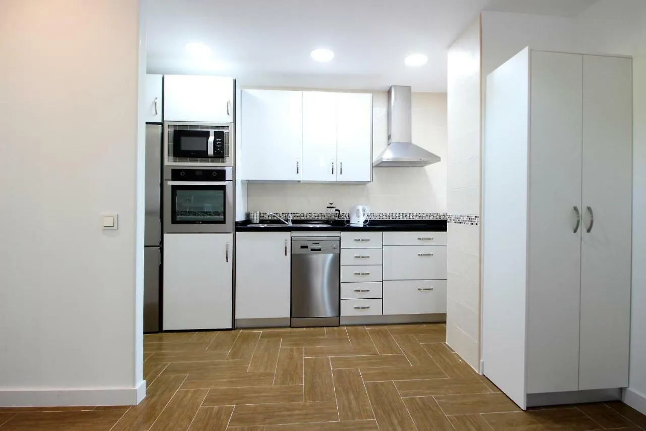 Apartment Palacios 6, Nuevo, Playa, Barrio Tranquilo, Todos Los Servicios, Pa Malaga