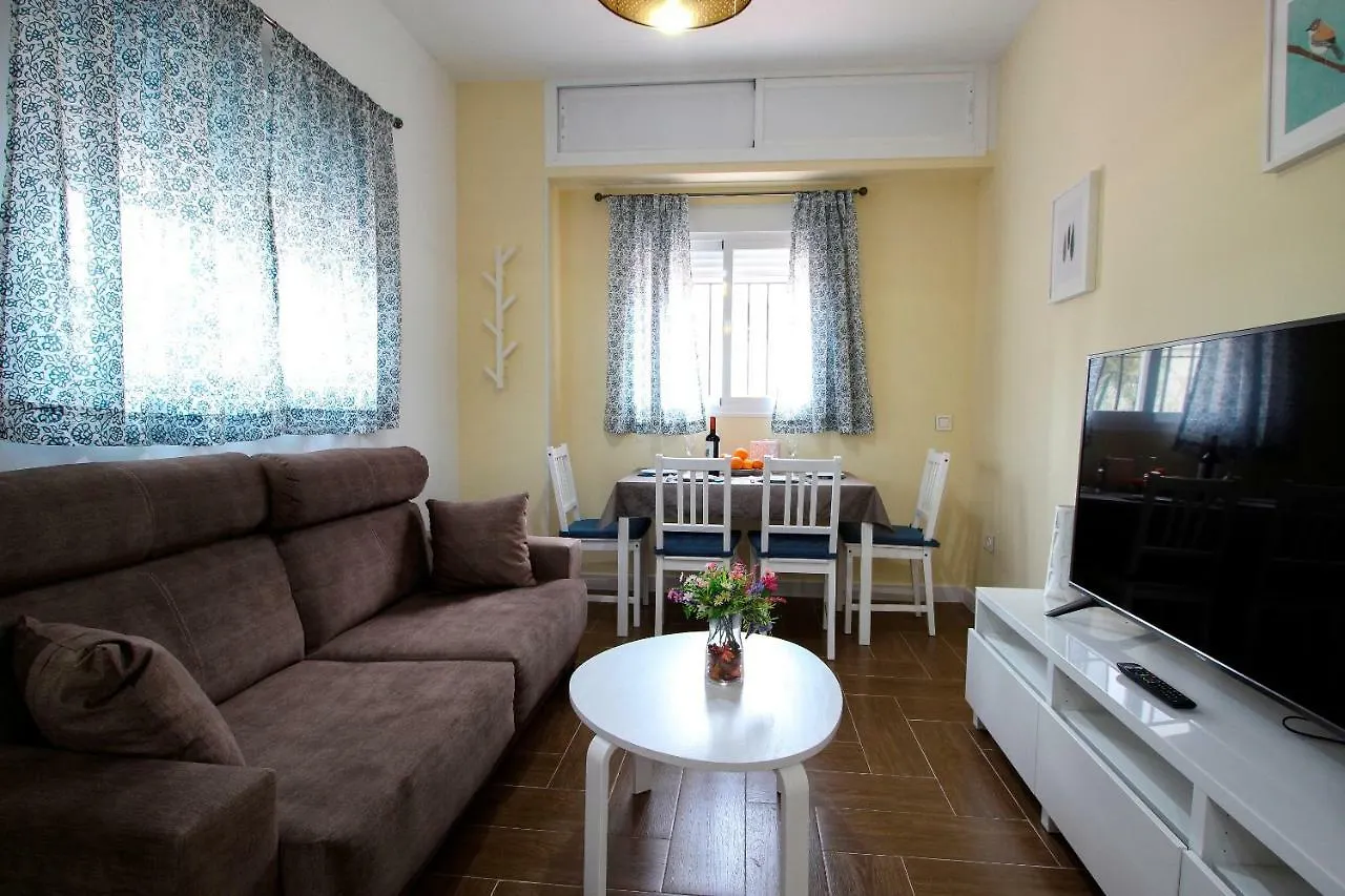 Palacios 6, Nuevo, Playa, Barrio Tranquilo, Todos Los Servicios, Pa Malaga