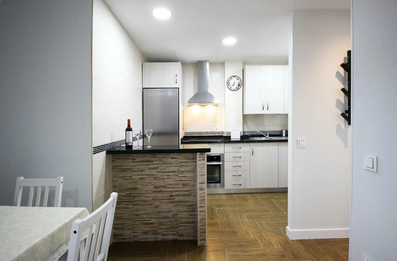 Apartment Palacios 6, Nuevo, Playa, Barrio Tranquilo, Todos Los Servicios, Pa Malaga Spain